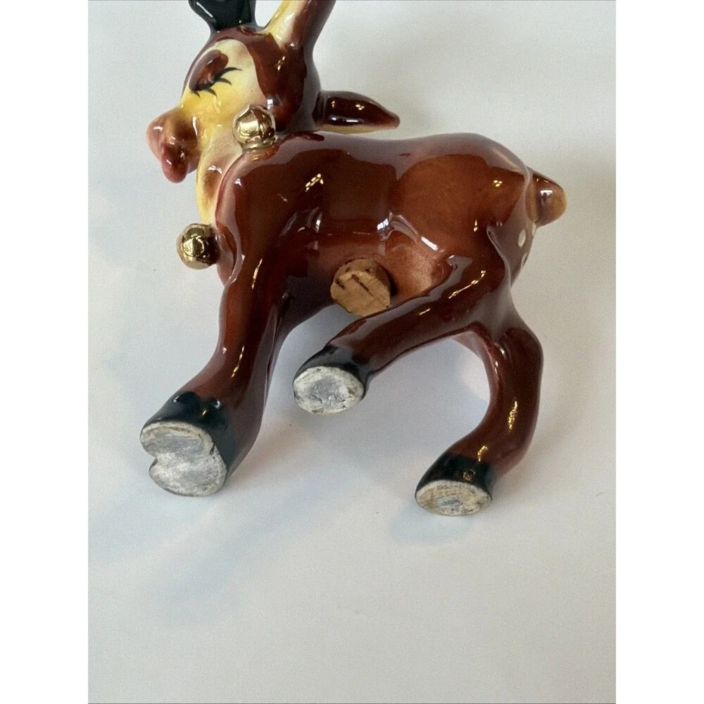 Vintage Kitschy Christmas Reindeer S/P Shaker Closed Eyes 4